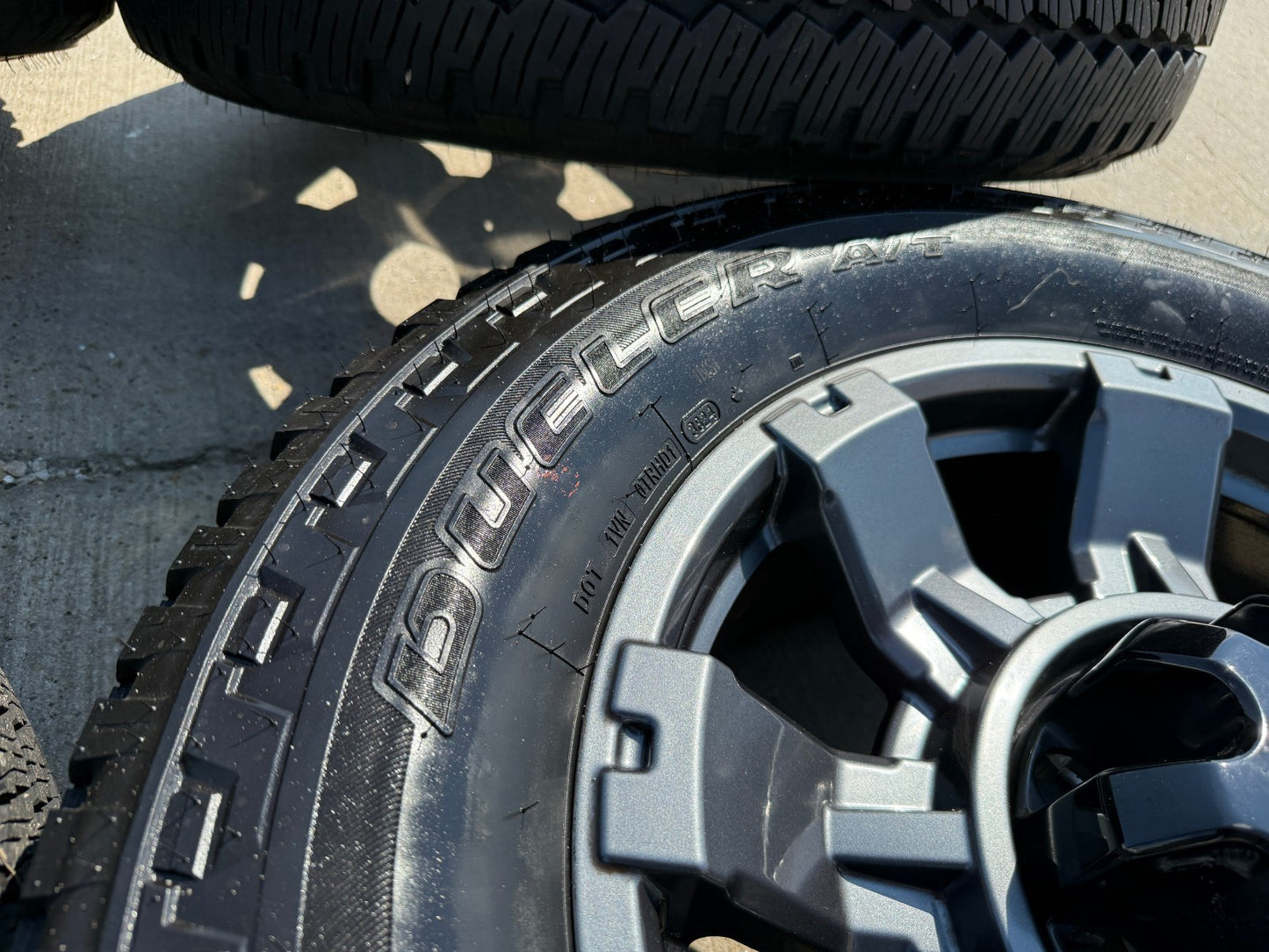 20" Ford F-250 F-350 OEM gray Lariat 10485 10296 wheels rims tires BRIDGESTONE