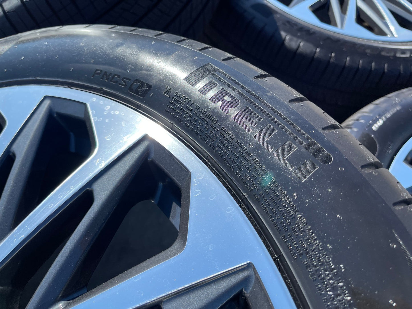 21" Hyundai Palisade Calligraphy OEM 94345 wheels rims 2025 2026 2027 PIRELLI
