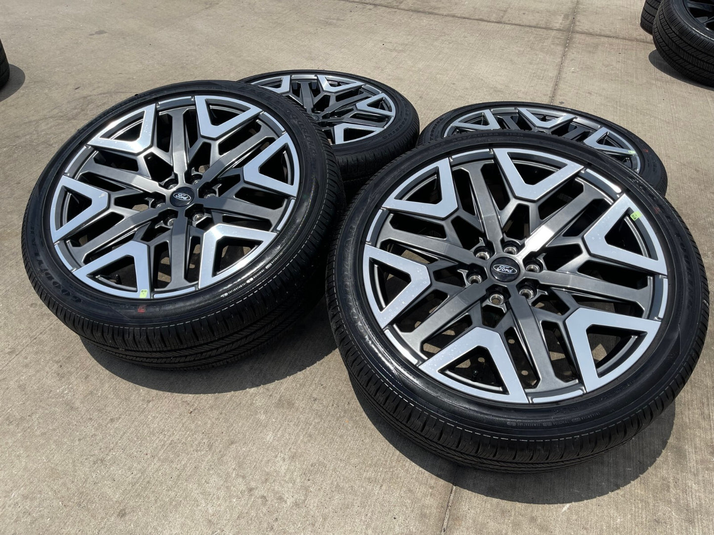 24" Ford F-150 LIMITED Plus OEM rims wheels Expedition 2024 2025 2026 NEW
