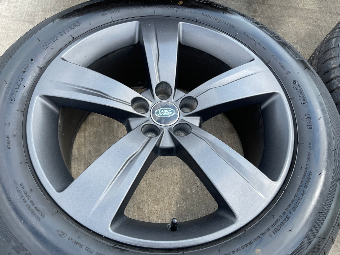 19" Land Rover Velar Sport OEM GRAY wheels rims Evoque 72300