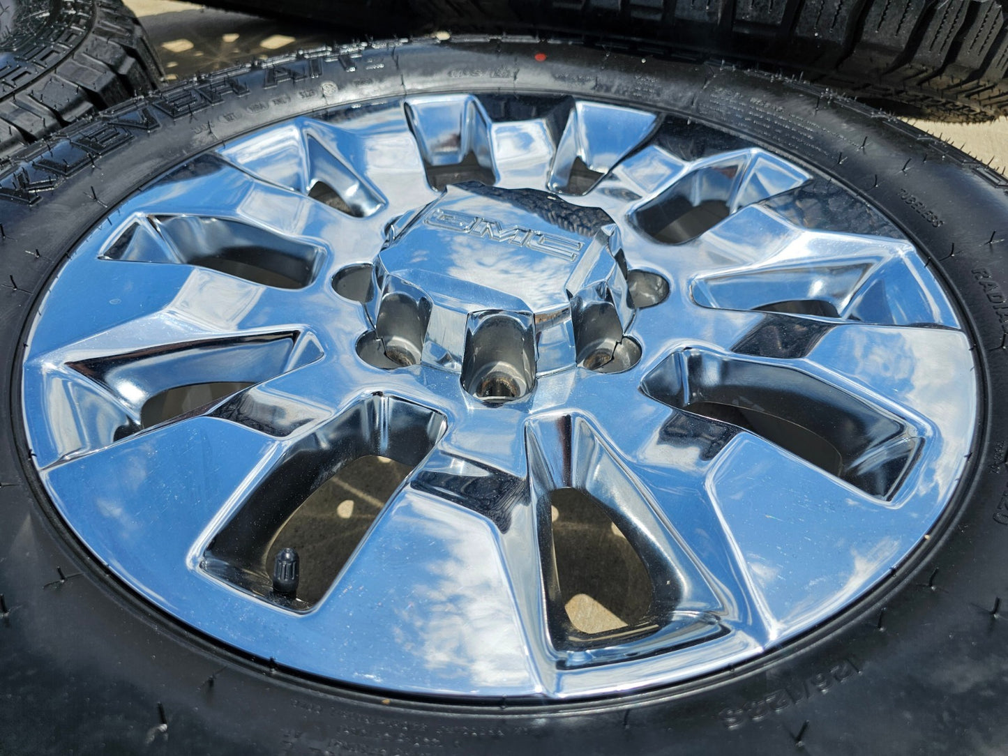 20" GMC Sierra DENALI Chevy Silverado 2500 3500 OEM 5960 5947 wheels rims SET