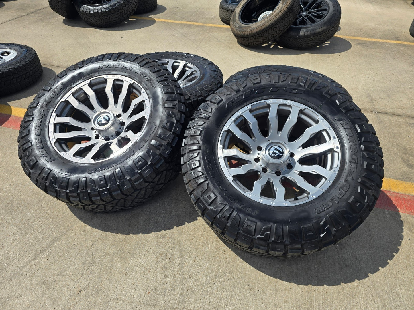 20x10 20" FUEL D693 Blitz Ford F-250 F-350 rims wheels tires 8x170 -18 NITRO 37"