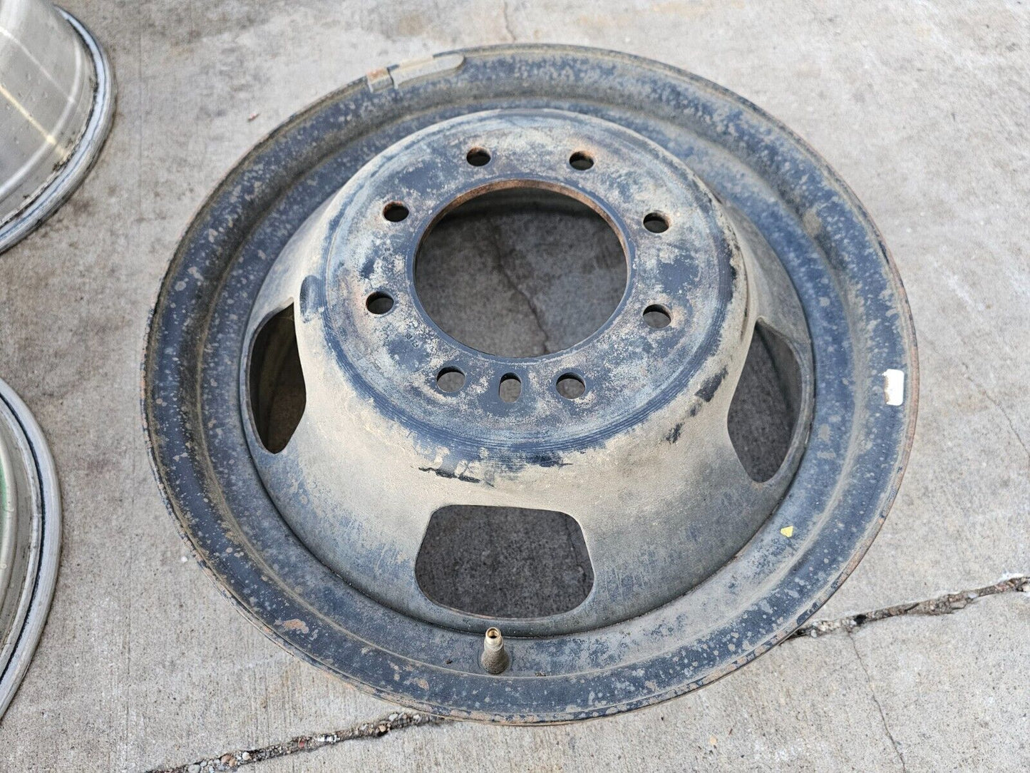 17" Dodge Ram 3500 DUALLY OEM wheel rim 2191 SPARE 2015 2016 2017 2018 8x165