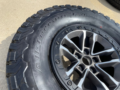 17" Jeep Wrangler 392 Gladiator Rubicon OEM 9329 BEADLOCK wheel rim BFG 35" NEW