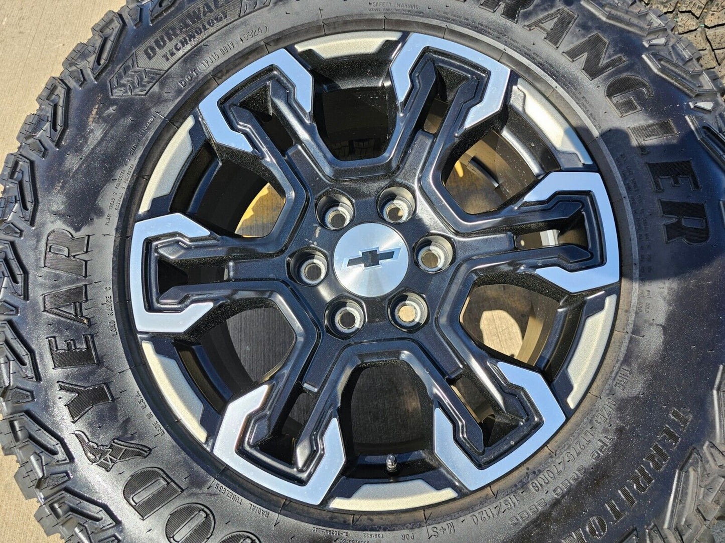18" Chevy Silverado ZR2 Tahoe GMC Sierra OEM 95415 wheels rims 2024 2025 NEW