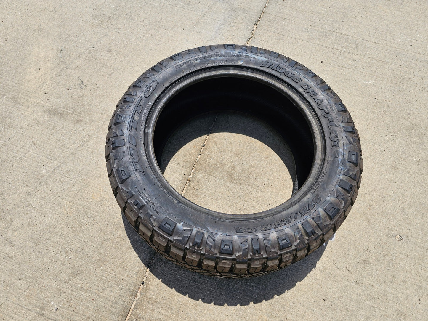 (1) 275/55/20 Nitro Rige Grapler R/T tire 117T XL 275/55r20 NEW