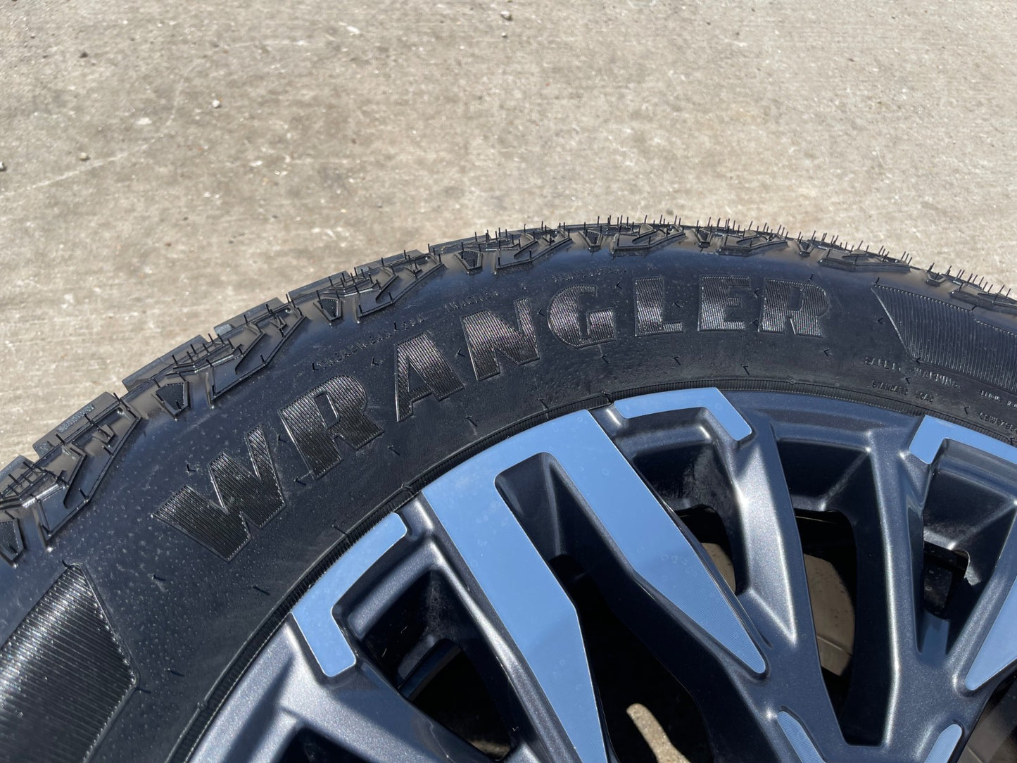 20" Chevy Silverado Z71 GMC Sierra Canyon OEM wheels rims SET 2025 2026 2027 NEW
