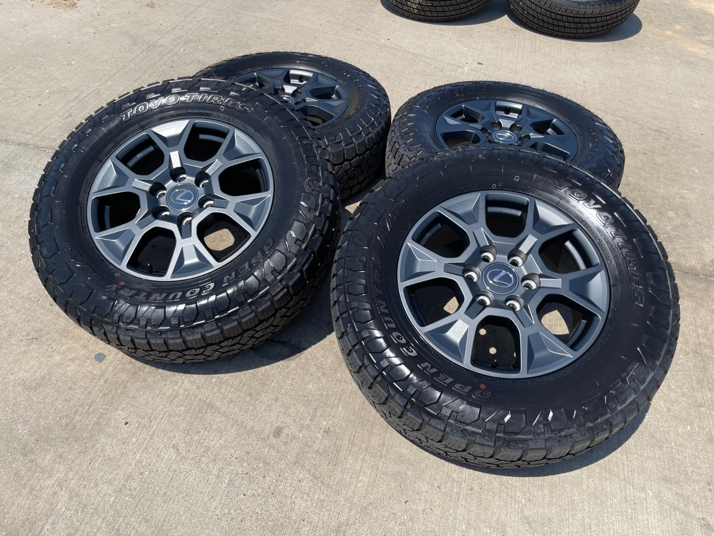 18" Toyota 4Runner Land Cruiser TRD Tundra OEM 10544 wheels rims GX550 TOYO NEW
