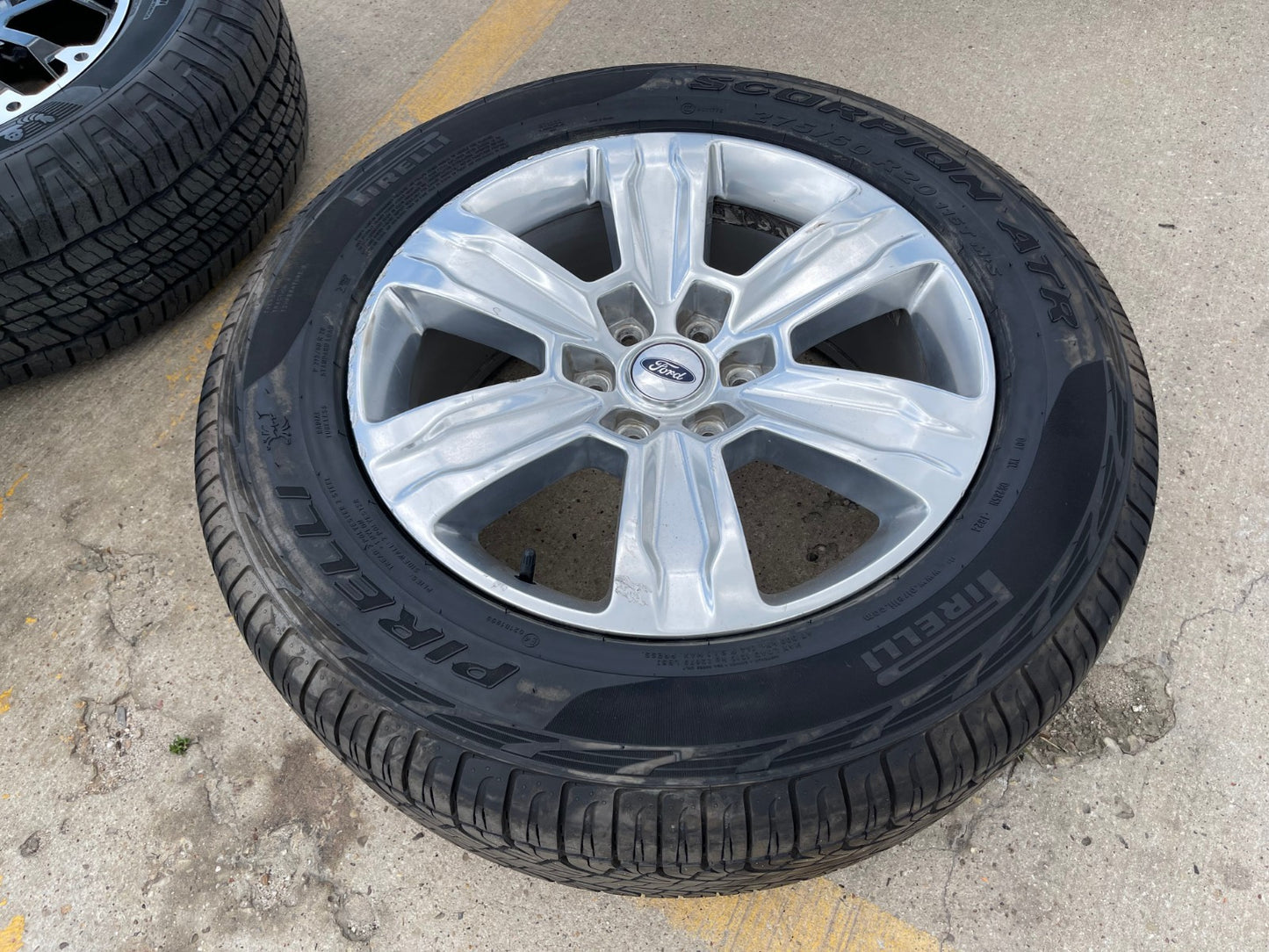 20" Ford F-150 Expedition OEM wheel rim 10004 rim wheel spare tire