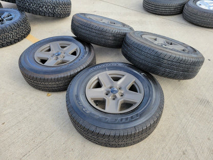 17" Jeep Gladiator MILITARY EDITION OEM wheels rims 9235 Wrangler tires
