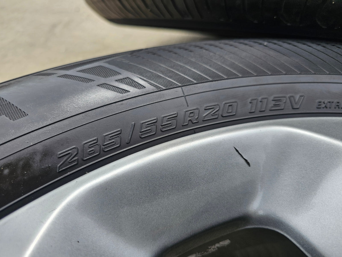 20" Jeep Grand Cherokee L OEM 2659 2660 wheels rims tires YOKOHAMA SET