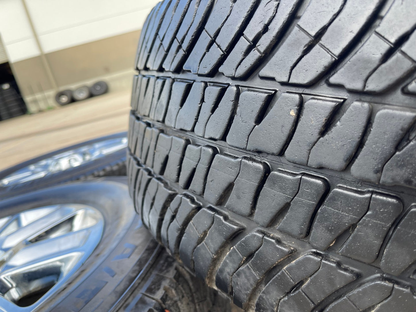 20" Chevy Silverado High Country LTZ 2500 3500 OEM wheels rims MICHELIN