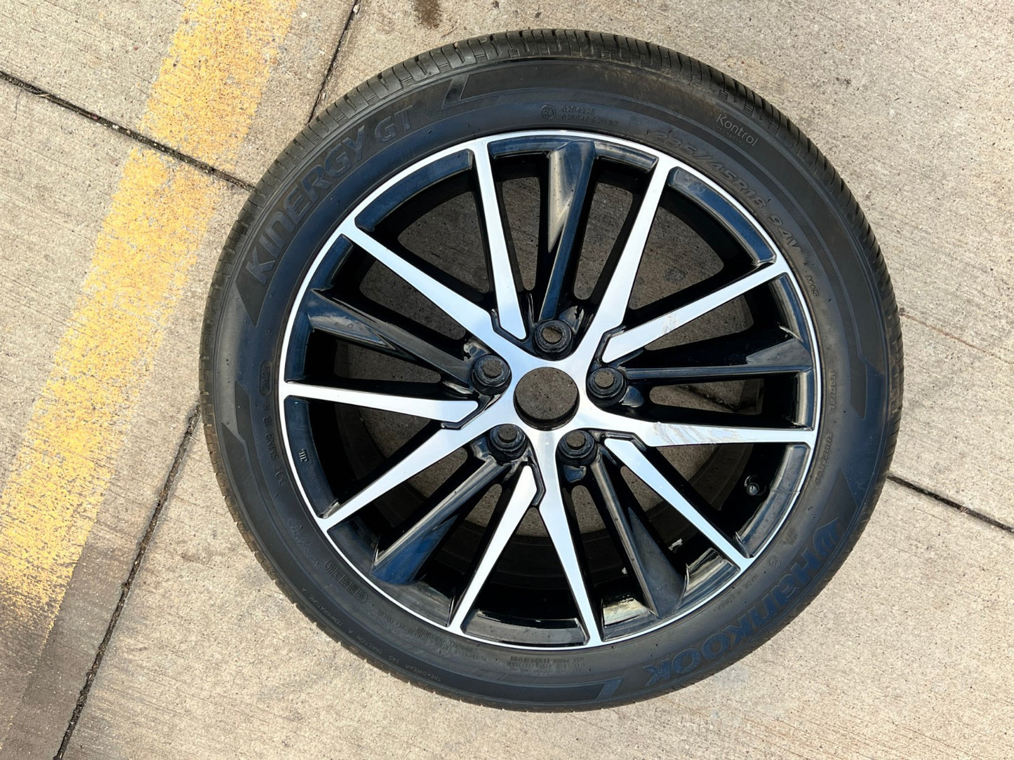 18" Toyota Camry OEM wheel rim 18036 69133 CHR Avalon 2022 2023 2024 2025 2026