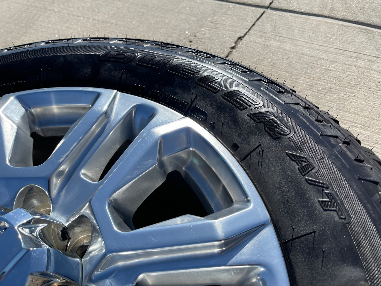 20" GMC Sierra Denali 2500 3500 OEM 5957 wheels rims tires DISCOUNTED