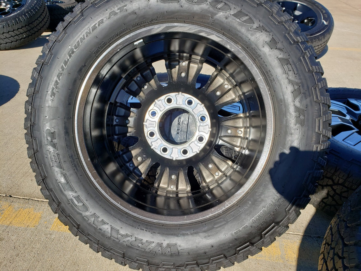 20" GMC Sierra DENALI ULTIMATE 2500 3500 OEM wheels rims 5958 Chevy