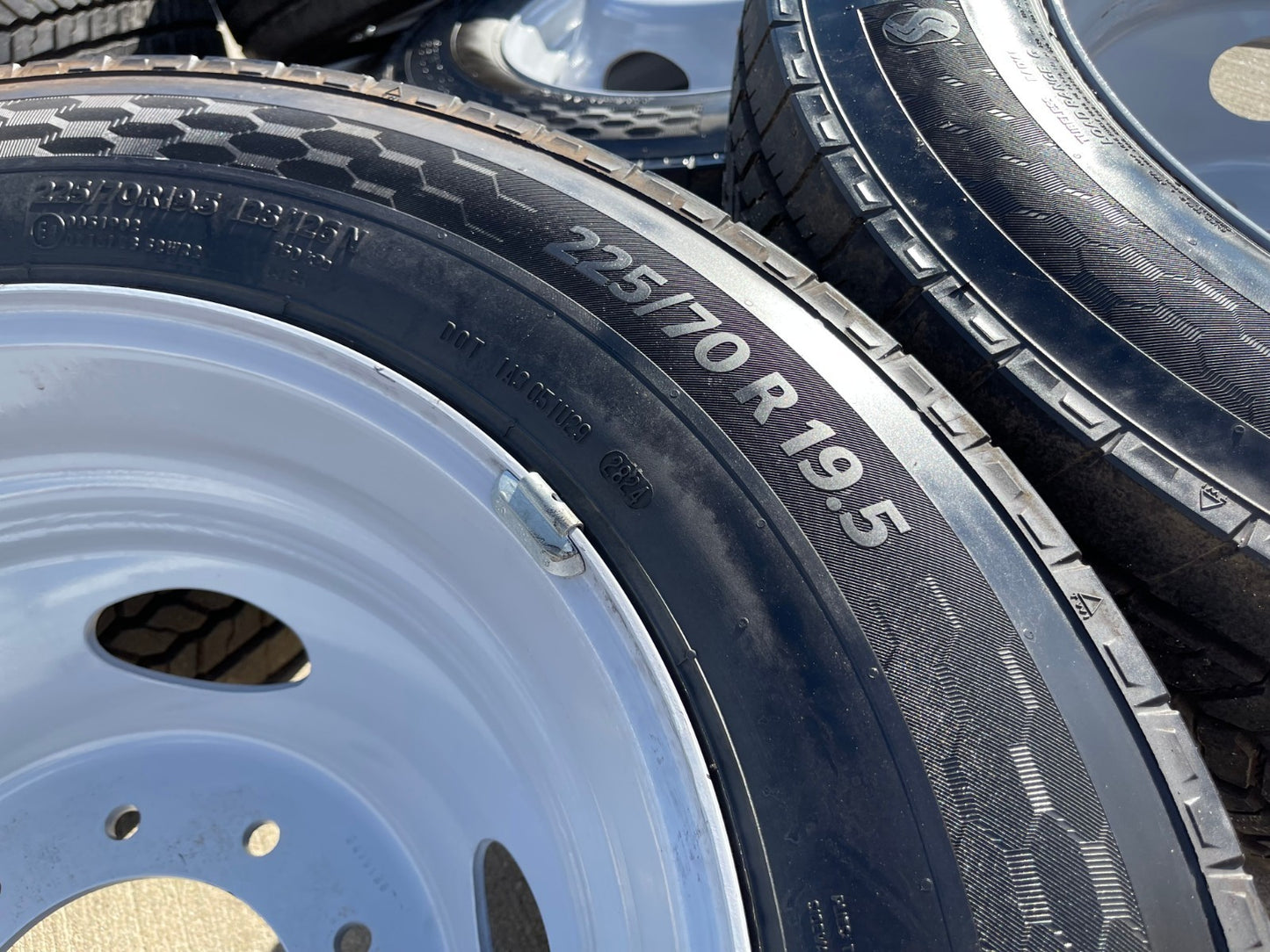 19.5" Ford F-450 Dually F-550 rims wheels RAM 4500 OEM 10x225 CONTINENTAL NEW