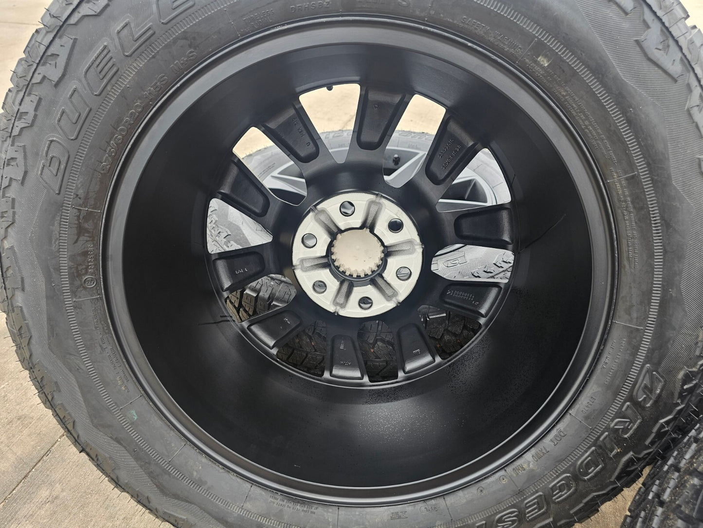 20" Chevy Tahoe Silverado OEM 5919 wheels rims GMC Yukon tires NEW