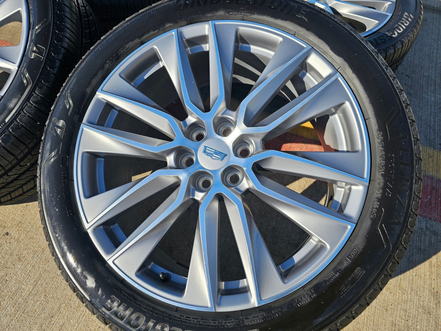 21" Cadillac XT6 XT5 SRX OEM 4851 wheels rims 2023 2024 2025 2026 BRIDGESTONE
