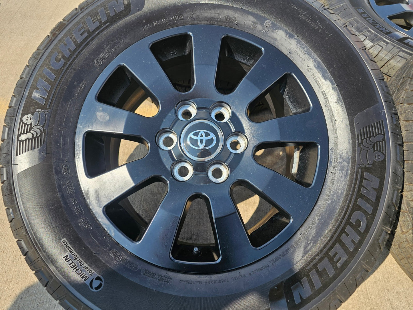 18" Toyota Land Cruiser OEM TRD black wheels rims 95952 Tundra Sequoia