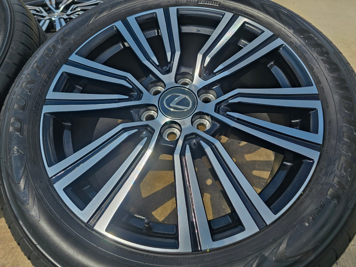 22" Lexus LX600 GX550 OEM wheels rims 74402 Toyota Tundra Sequoia SET