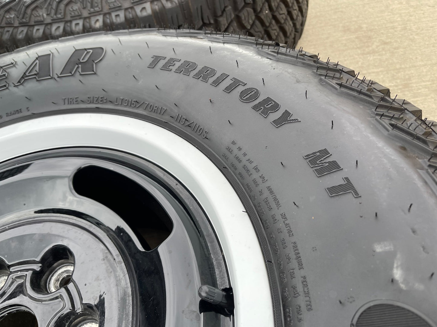 17" Ford Bronco HERITAGE Edition wheels rims white GOODYEAR 35" DISCOUNTED