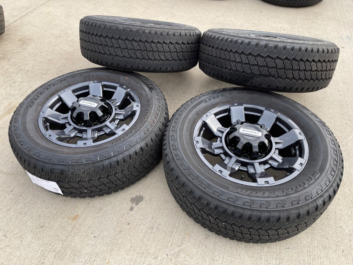 20" Ford F-250 F-350 OEM gray Lariat 10485 10296 wheels rims BRIDGESTONE A/T