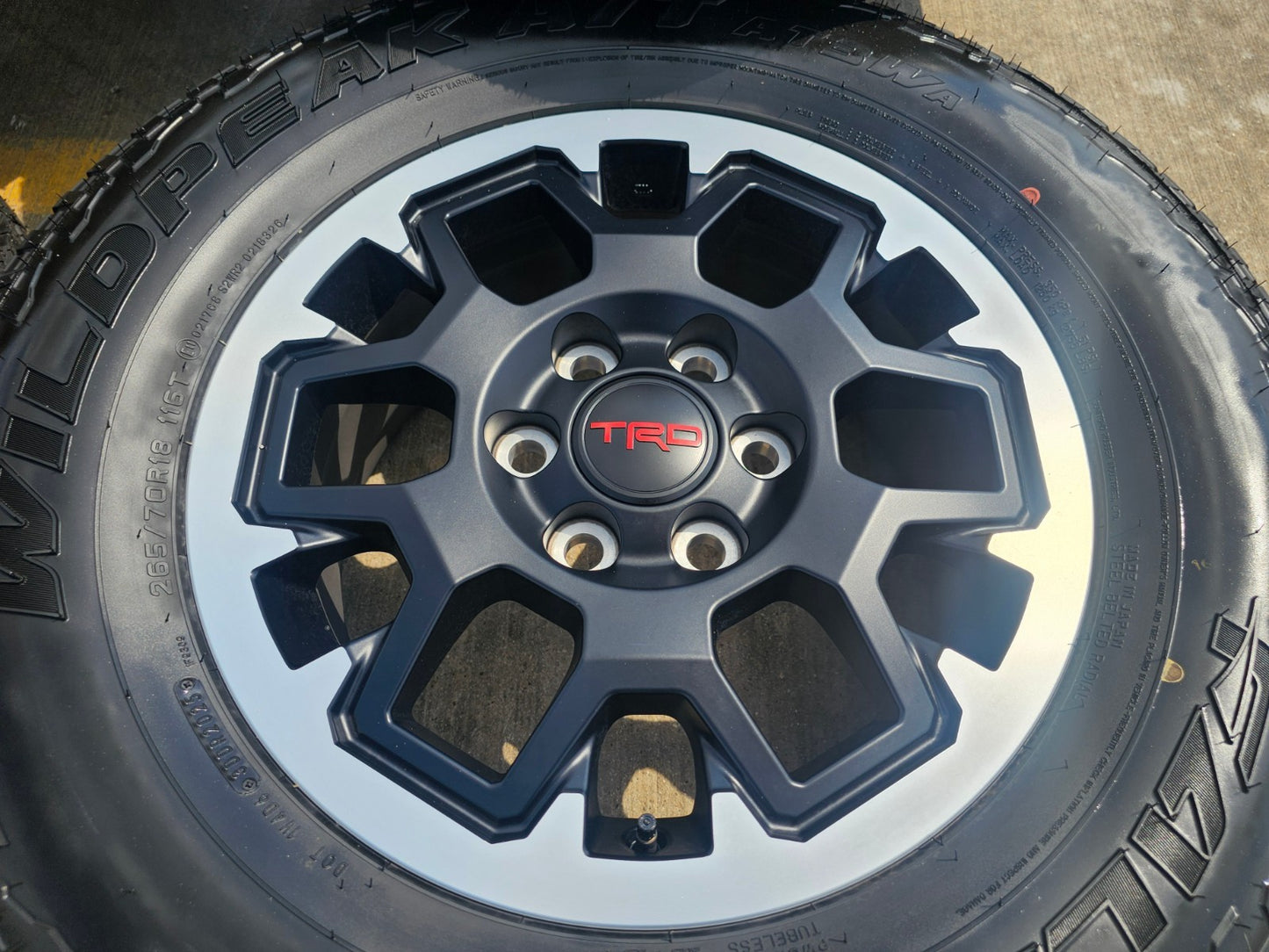 18" Toyota Tacoma 4Runner TRD OEM wheels rims 94199 A/T NEW 2025 2026