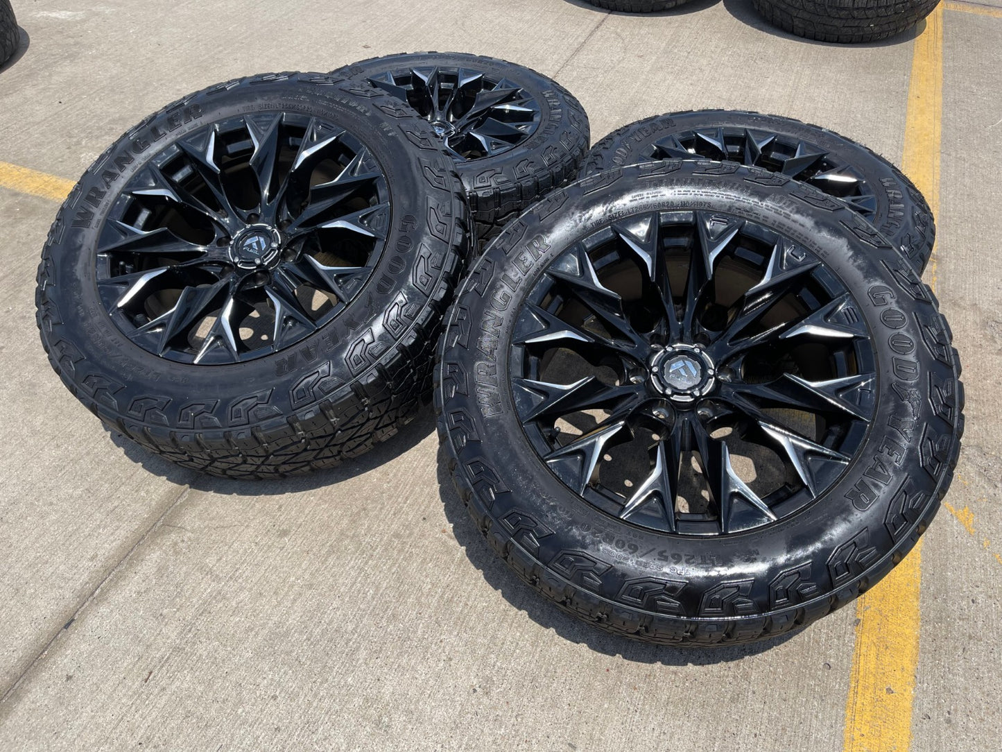 20" Fuel D804 Flame Blackout Chevy Silverado RAM 1500 wheels rims 6x139 6x5.5