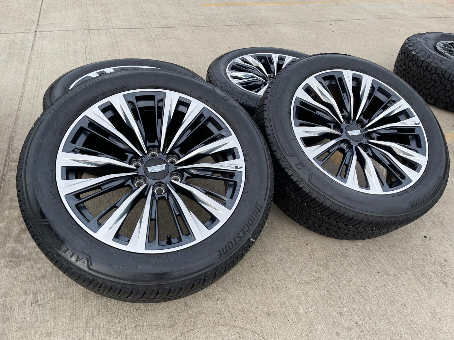 NEW 22" Cadillac Escalade V Platinum OEM 4882 wheels rims SET 2023-2027