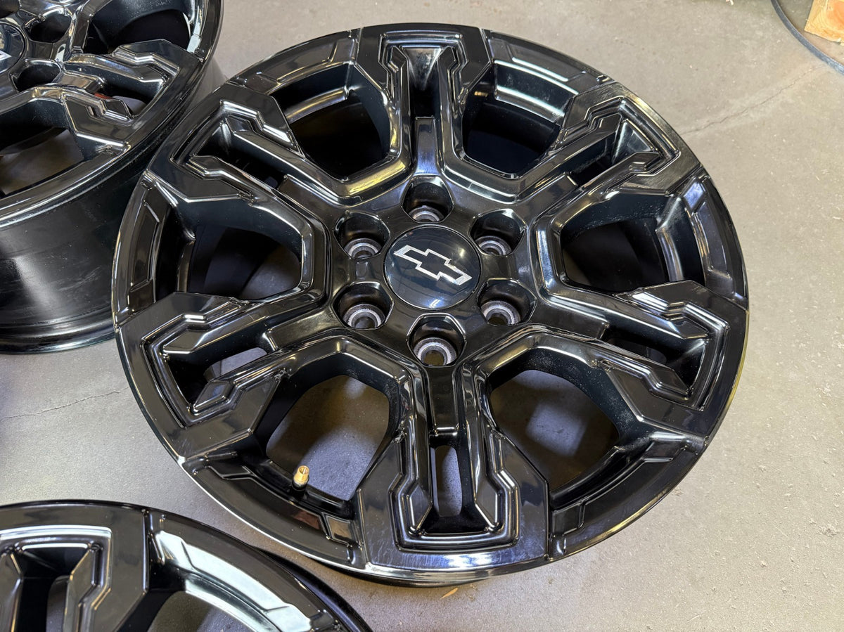18" Chevy Silverado ZR2 Tahoe TRAIL BOSS Sierra OEM 95415 wheels rims SET NEW
