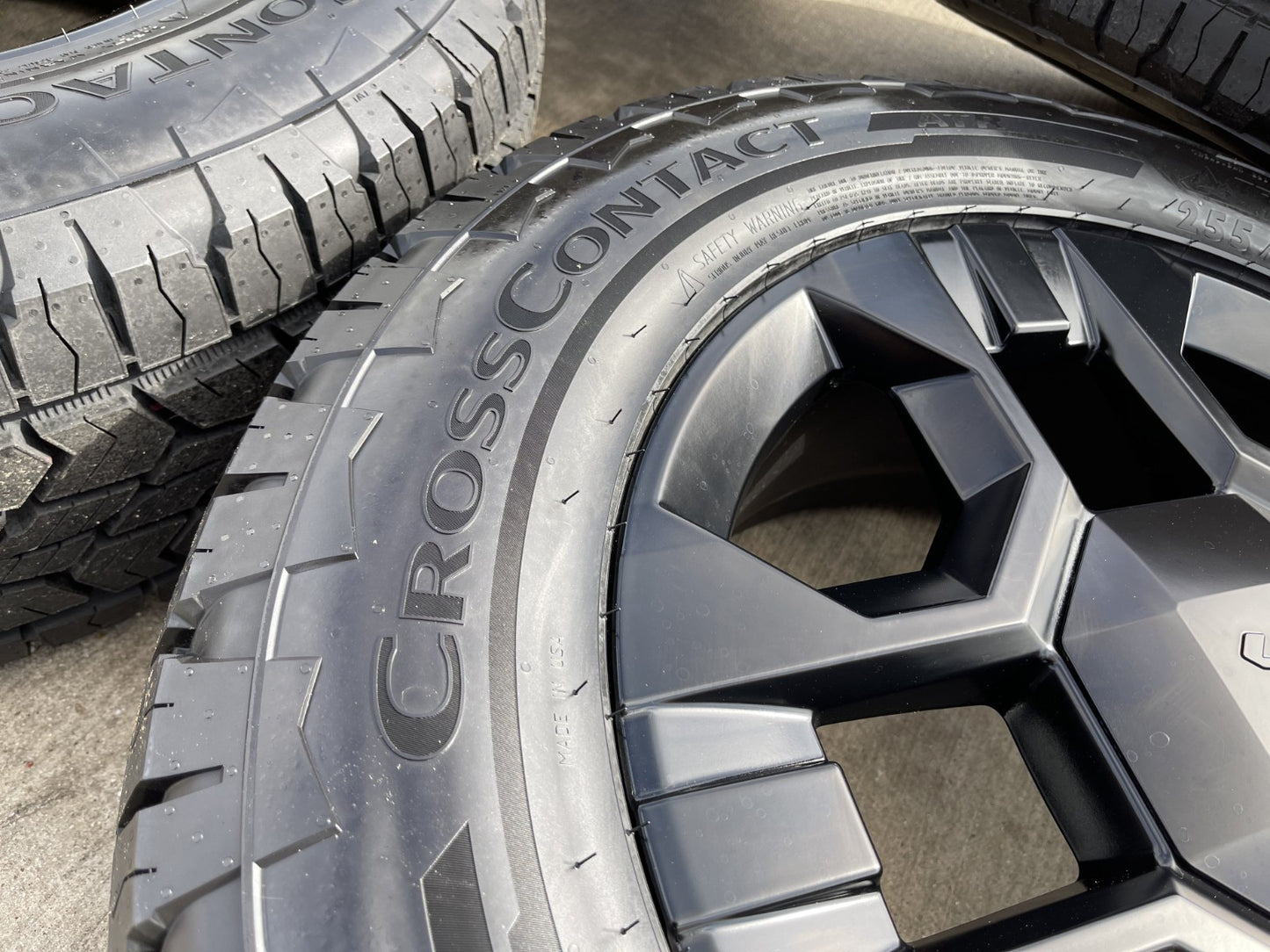 18" Kia Telluride X-PRO OEM wheels rims Sorento Sedona 2026 2027 NEW