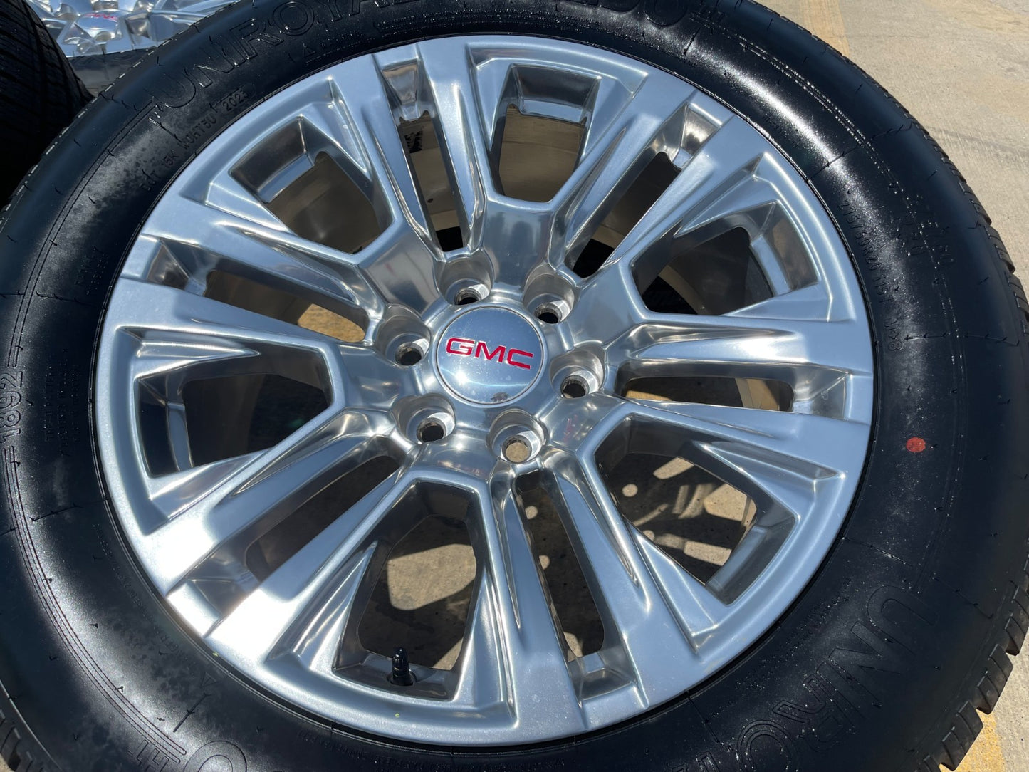 20" GMC Sierra Yukon Denali OEM 5917 wheels rims SET Chevy tires NEW
