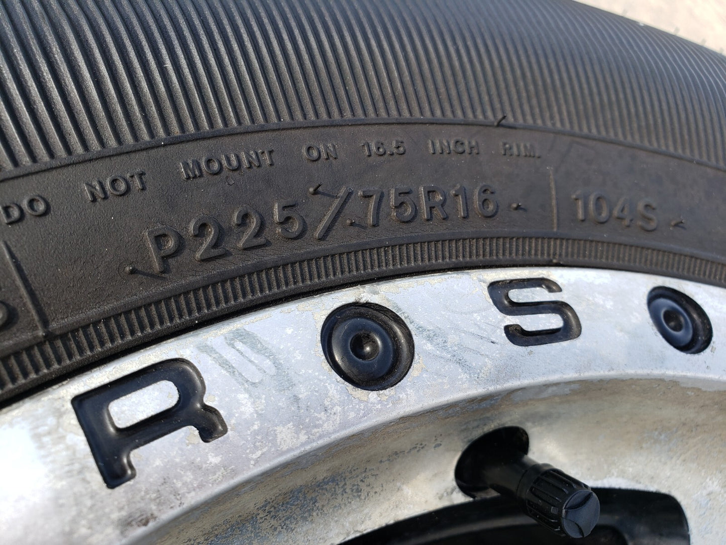 16x7 Ultra Motorsports Type 175 Jeep Wrangler wheels rims tires 5x5 5x127