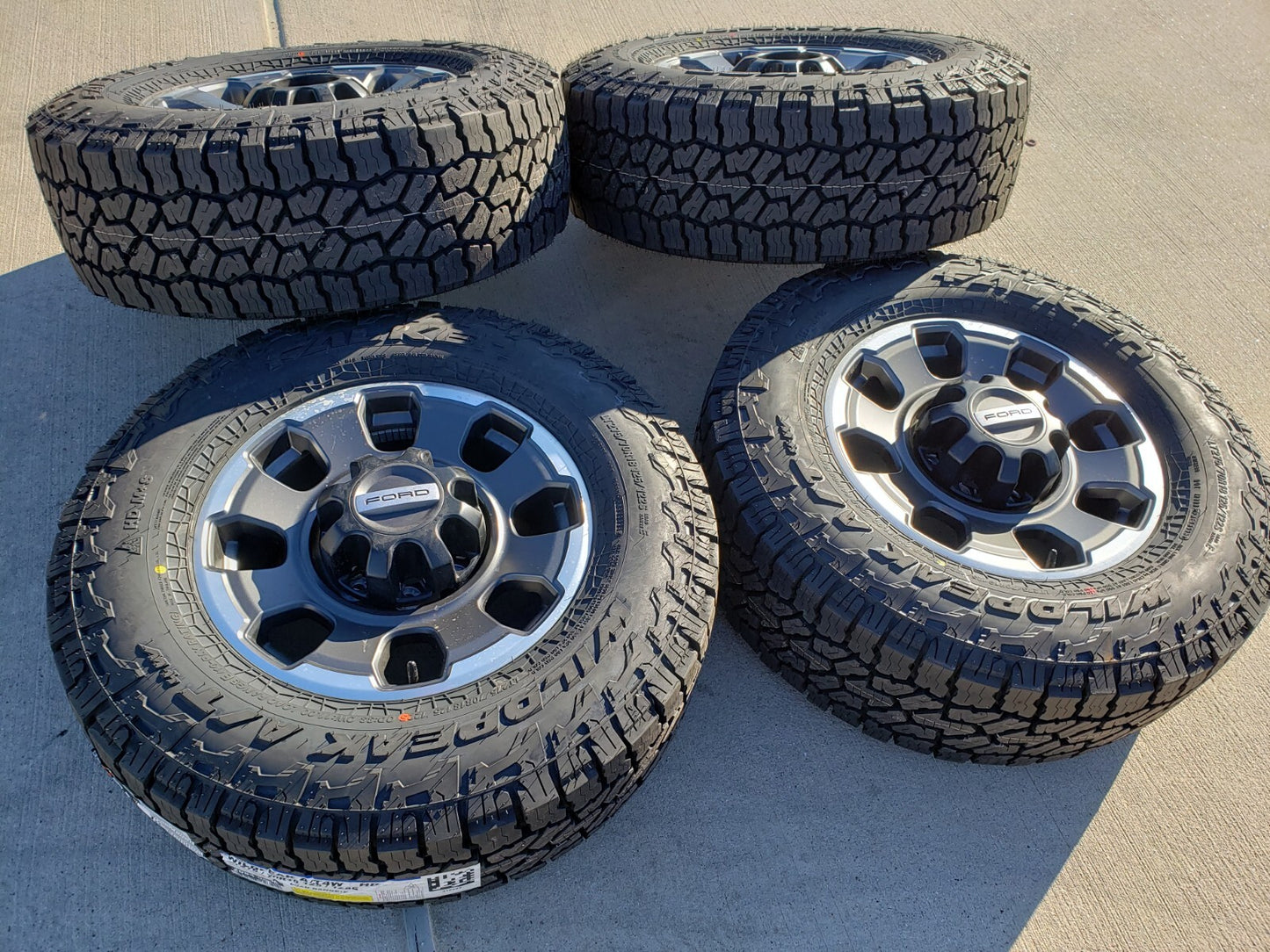18" Ford F-250 F-350 OEM TREMOR rims wheels 10482 FALKEN A/T4 33" NEW
