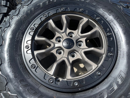 17" Jeep Wrangler 392 Gladiator Rubicon OEM BEADLOCK wheels rims SET 9304 95240