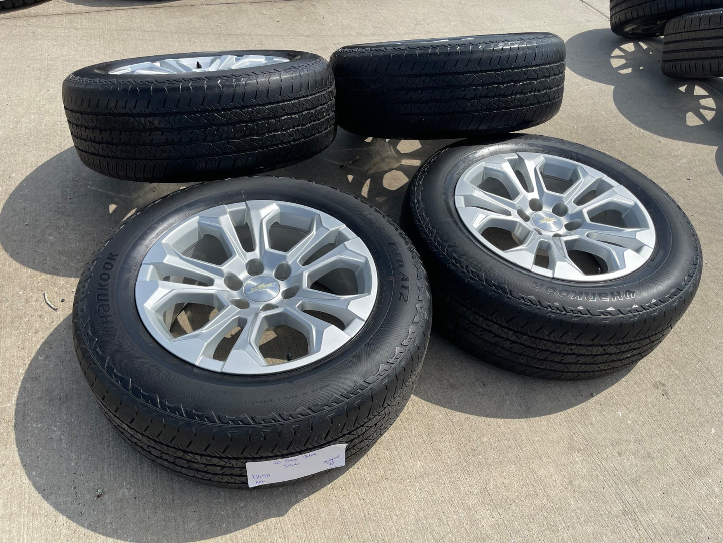 20" Chevy Tahoe Silverado OEM 14090 95417 wheels rims SET HANKOOK A/T2