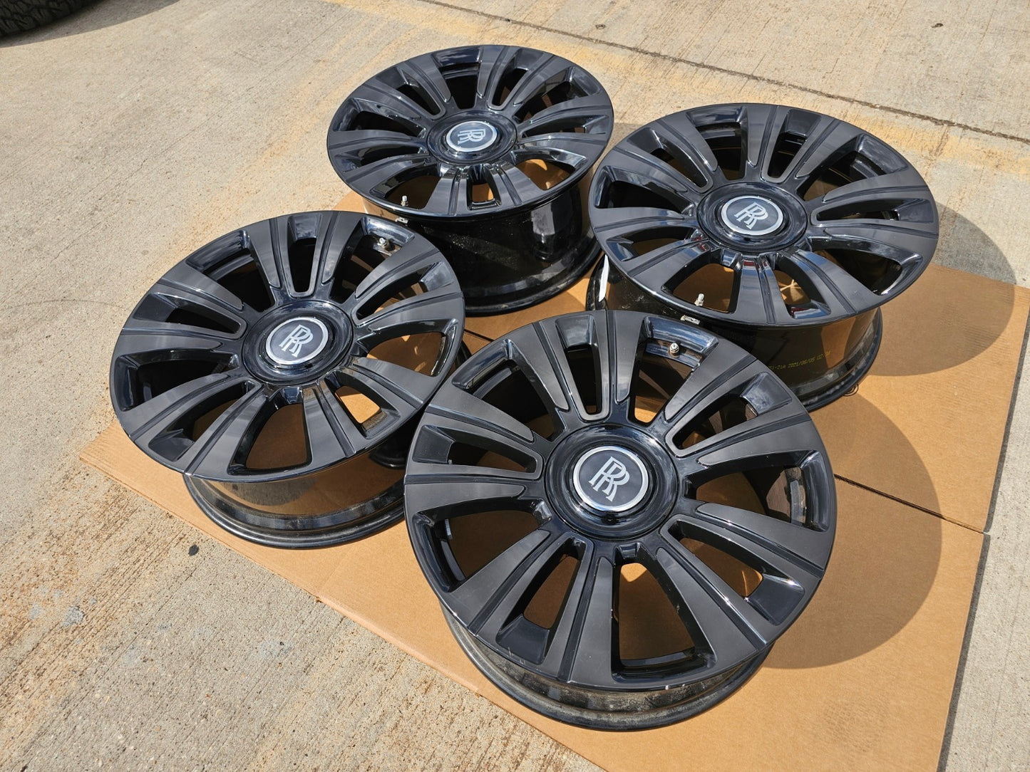 21" Rolls Royce Wraith Ghost Dawn OEM wheels rims 5x120