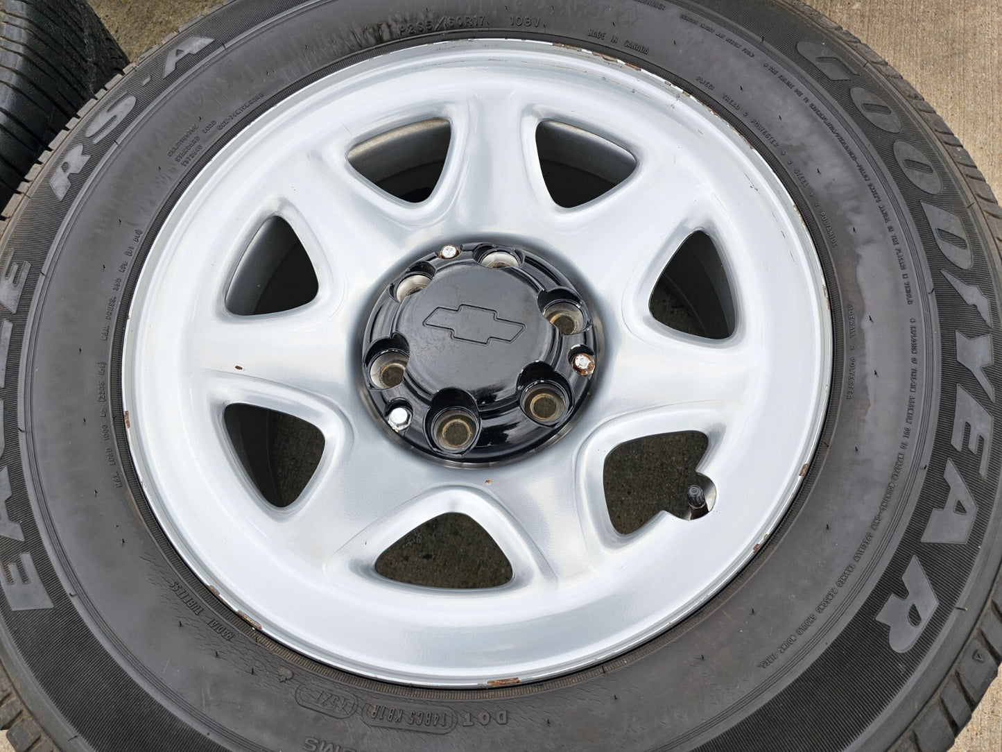 17" Chevy Tahoe PPV OEM Police Package 8111 wheels rims tires