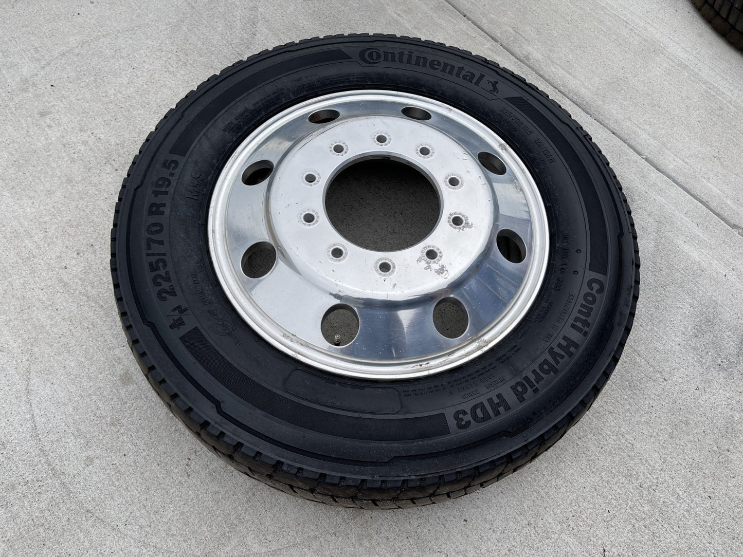 19.5" Ford F-450 Dually F-550 rim wheel RAM OEM FRONT 10x225 2024 2025 2026