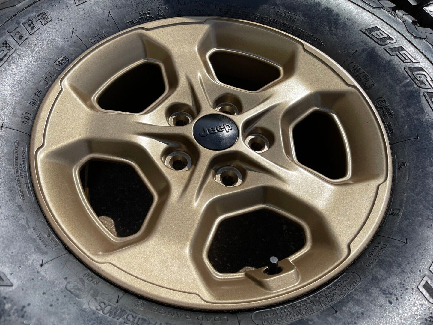 17" Jeep Gladiator RUBICON OEM wheels rims BRONZE Wrangler 9236 NEW 35" BFG