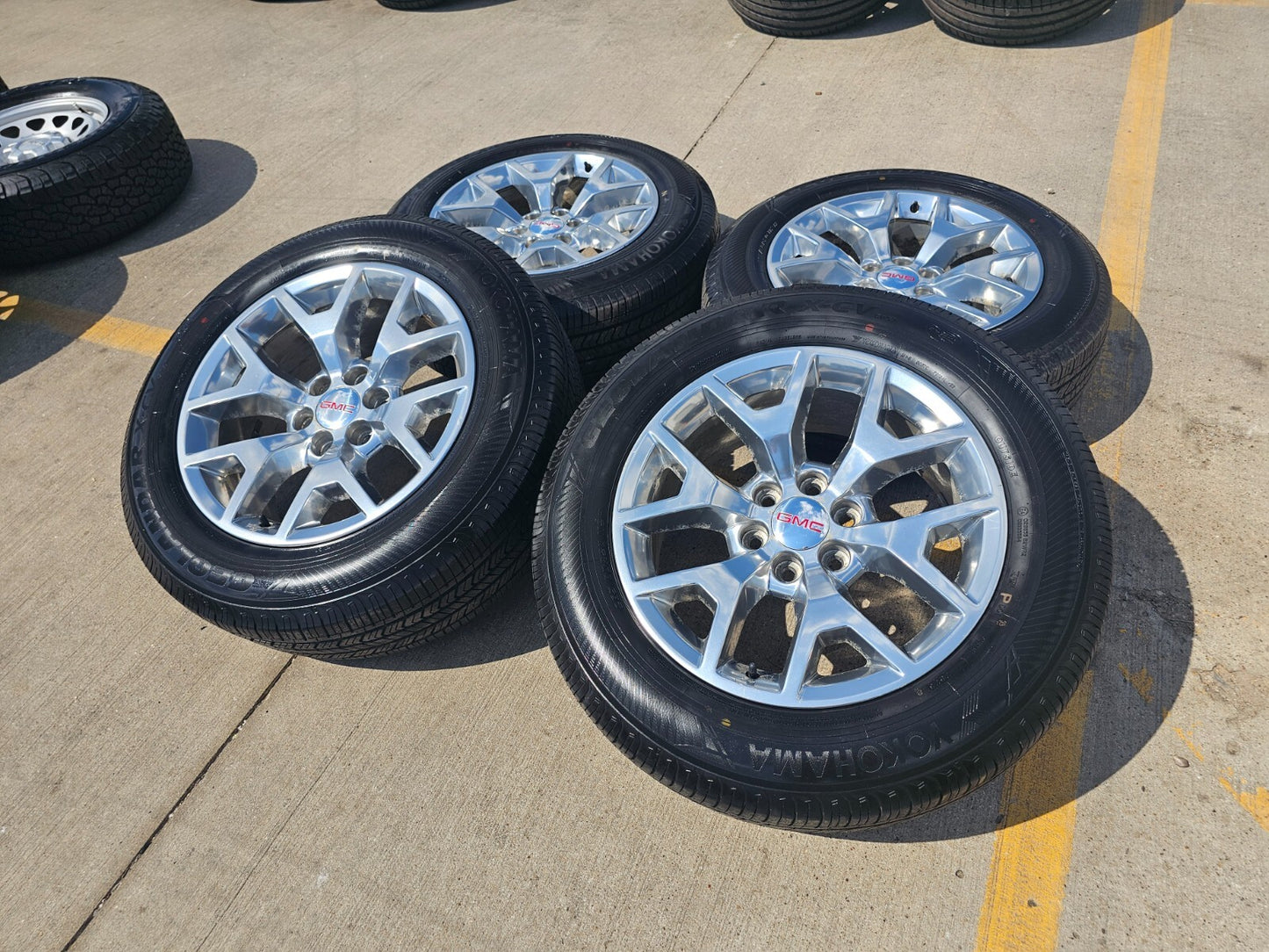 20" GMC Yukon Chevy Tahoe OEM Y spoke wheels rims 5698 tires