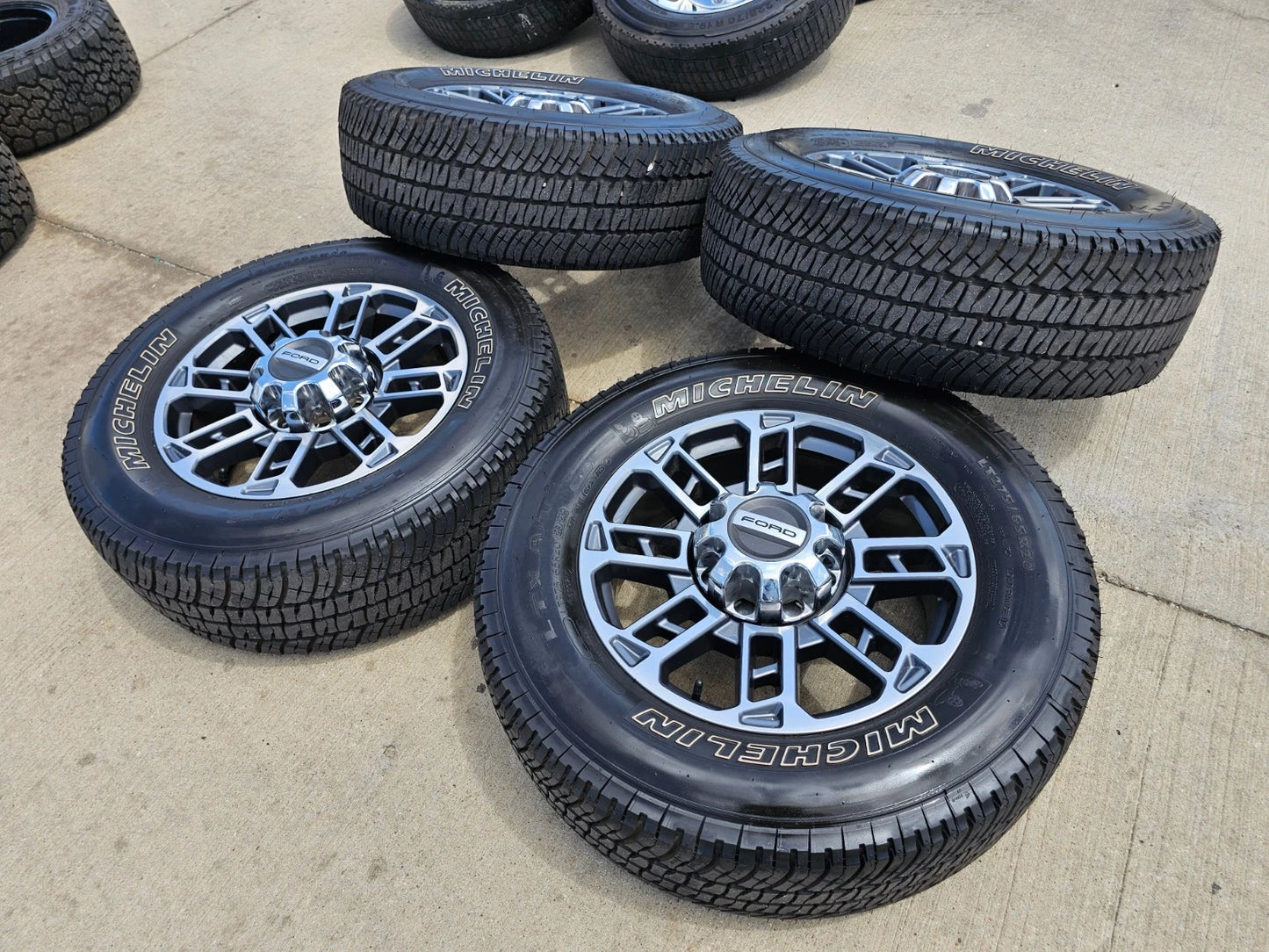 20" Ford F-250 F-350 OEM LIMITED wheels rims 10302 10483 2025 2026 NEW MICHELIN