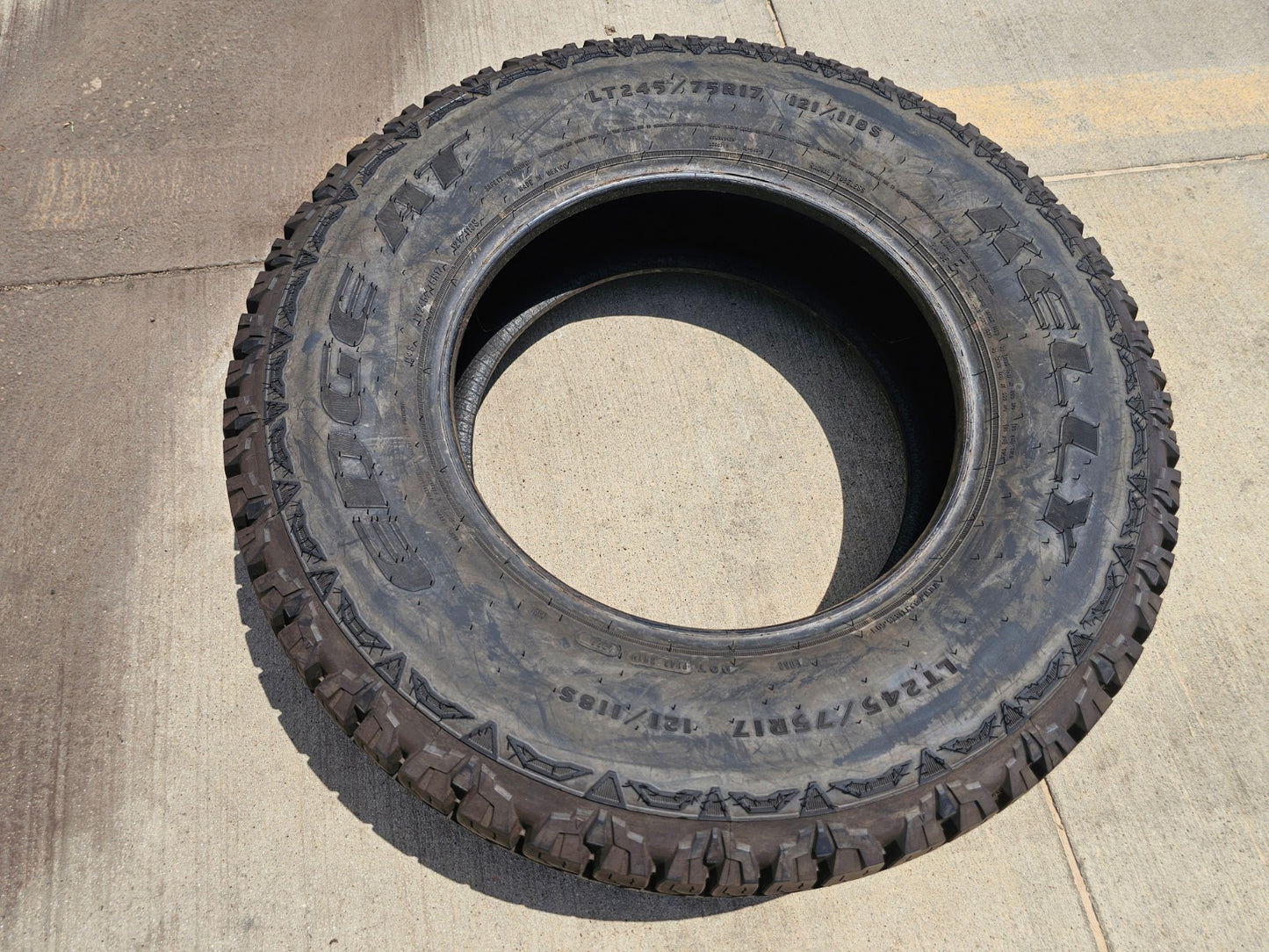 (1) 245/75/17 Kelly Edge A/T tire 245/75R17 M+S 121S LT 10 ply LRE NEW