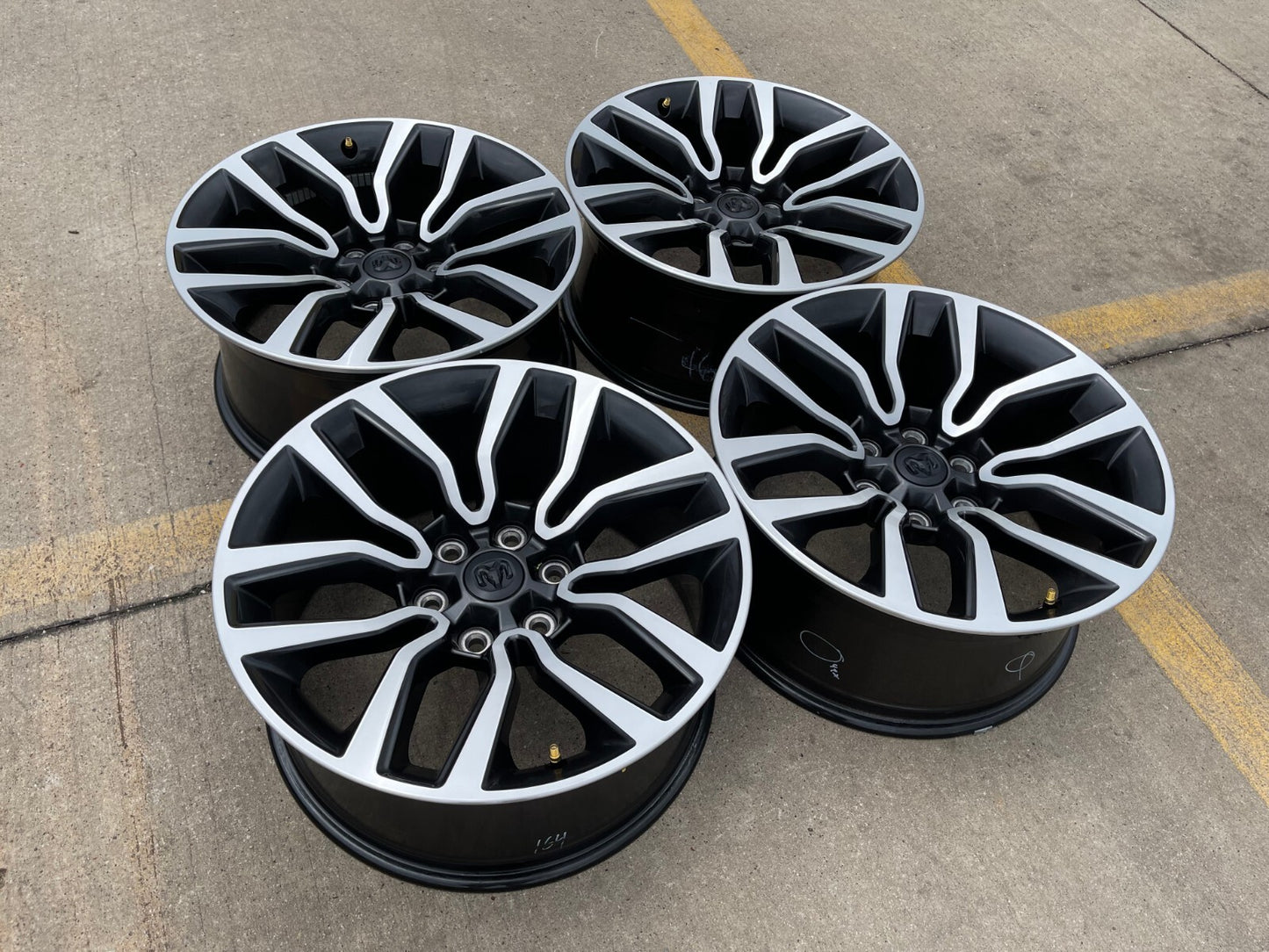 20" Dodge Ram 1500 OEM Laramie Long Horn wheels rims 2024 2025 NEW