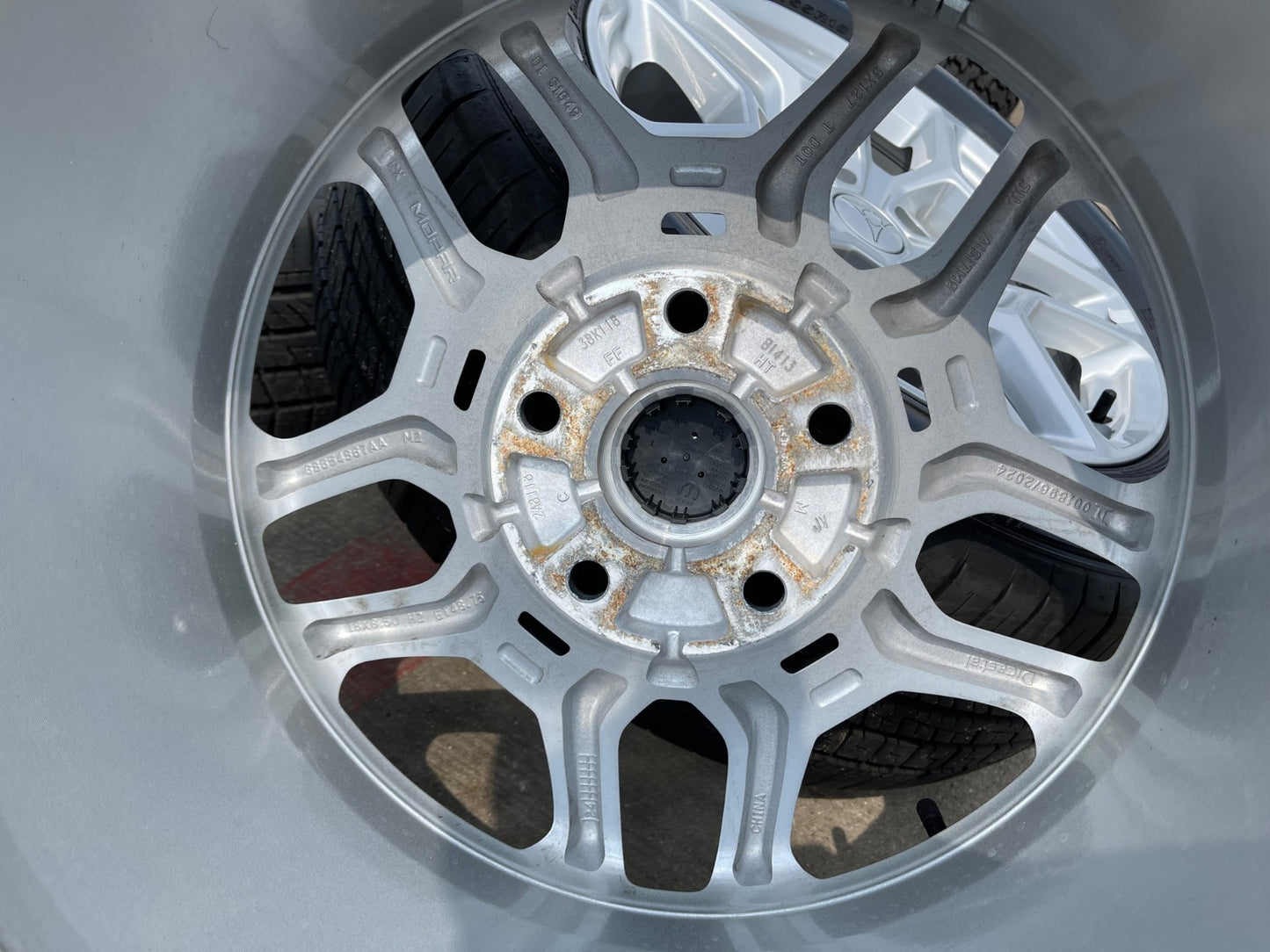 (1) 18" Dodge Charger DAYTONA Challenger EV OEM wheel rim tire