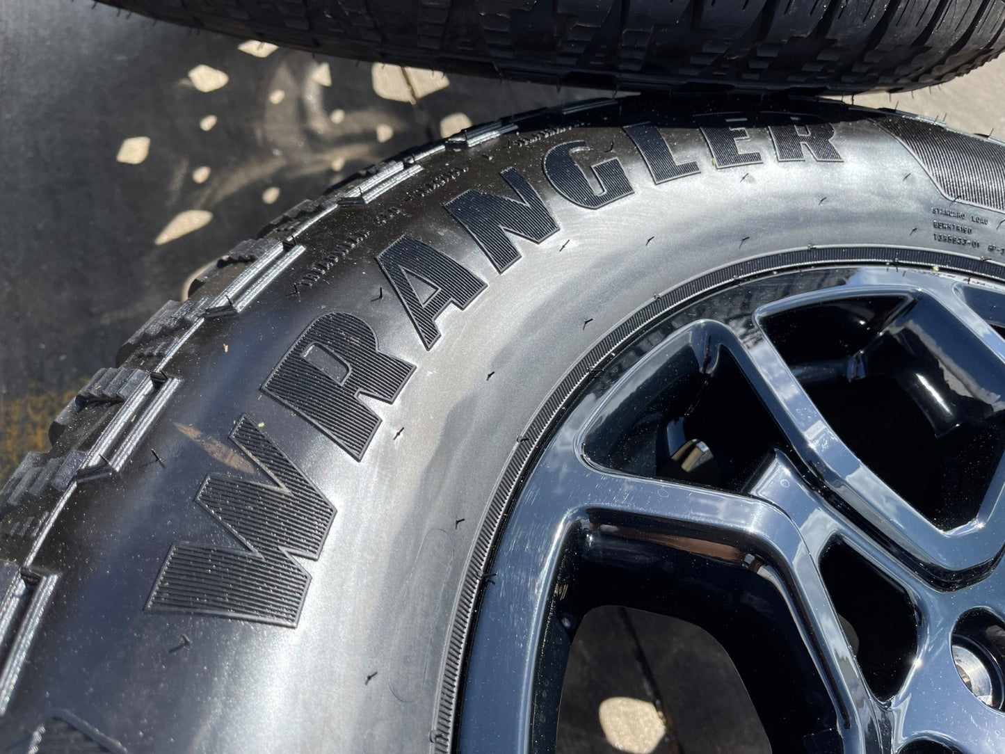 (1) 18" Ford F-150 OEM rim wheel 95049 10340 Expedition 2025 2026 2027 GOODYEAR