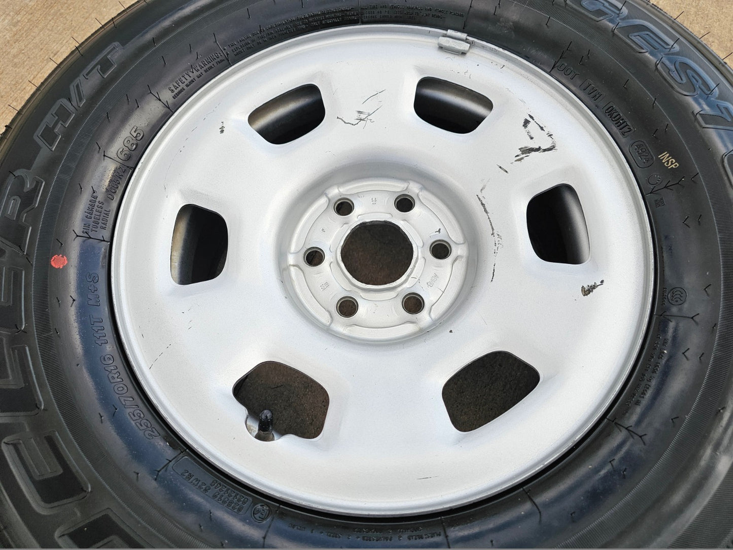 16" Chevy Colorado Z71 GMC Canyon OEM 8109 wheel rim tire spare