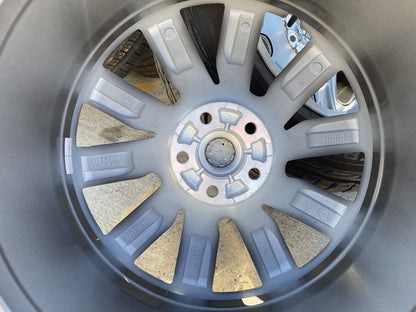 22" Land Rover Range DEFENDER OEM M8E2-1007-HB wheel rim spare PIRELLI