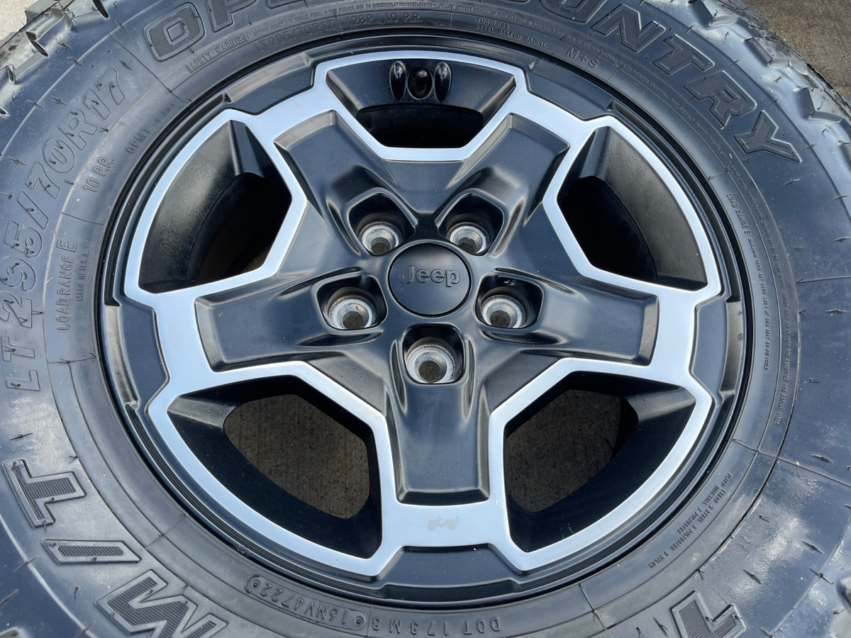 17" Jeep Wrangler RUBICON OEM wheel rim 9259 black single