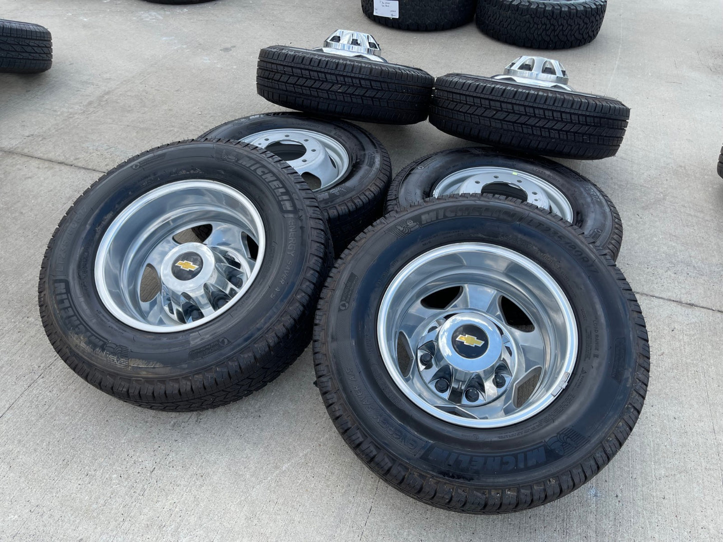 17" Chevy Silverado GMC Sierra 3500 Dually rims wheels OEM 5519 5520 NEW